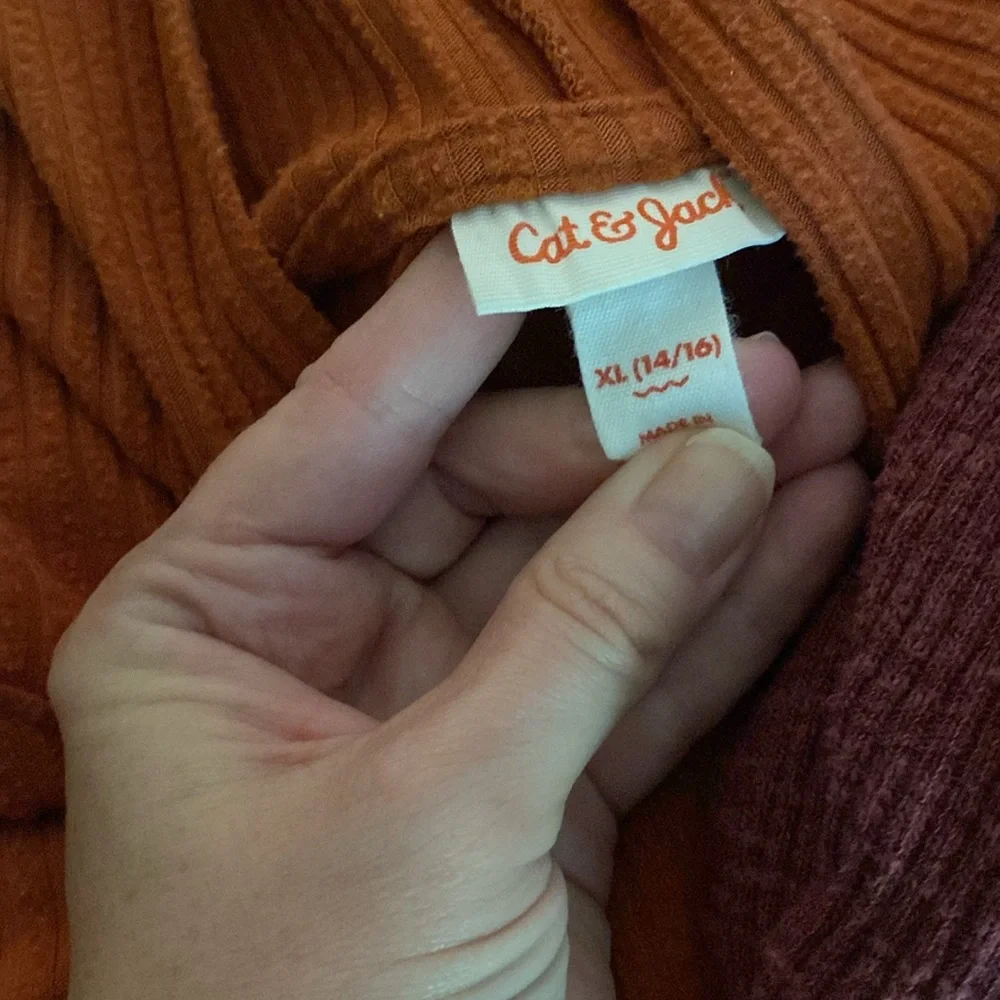 Fall sweater bundle - Picture 2 of 3